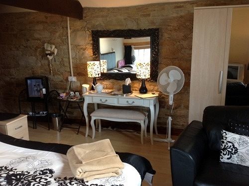 Ravencar Farm B&B Mosborough Екстериор снимка